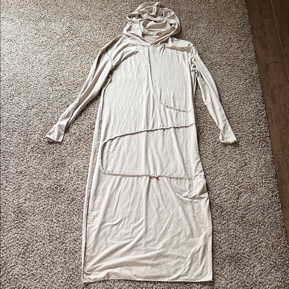 Stylish Exposed Seam Cream Hooded Maxi Dress